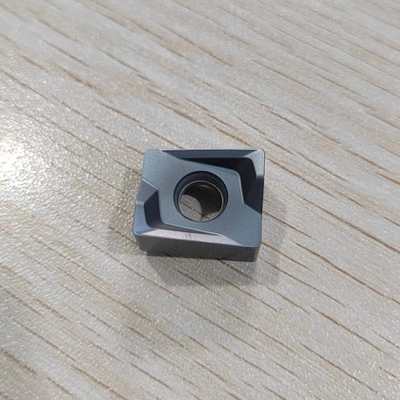 comprare P25 il grado LNEG161307-A PVD ha ricoperto le inserzioni del carburo cementato per le applicazioni d'acciaio di finitura e di semi-rifinitura online manufacture