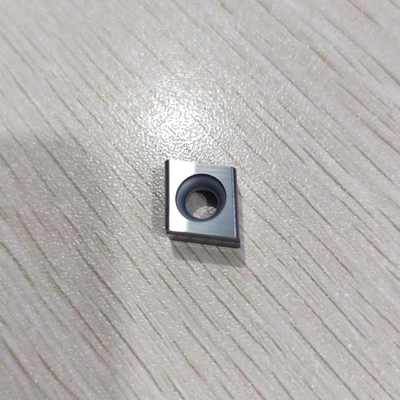 Un buon prezzo. La fresatura del carburo K40 inserisce 335.18-1005T-M10 per la fresatura dell'acciaio della struttura di 2800 TRS in linea