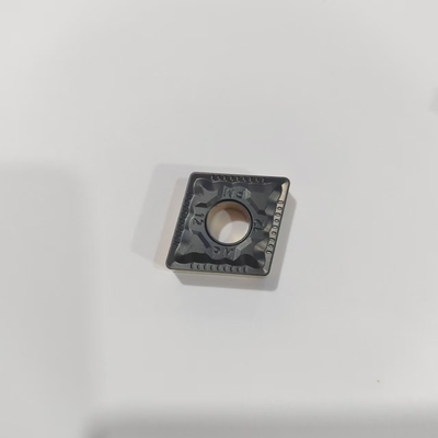 Un buon prezzo. Inserti di tornitura del carburo con rivestimento bicolore in linea